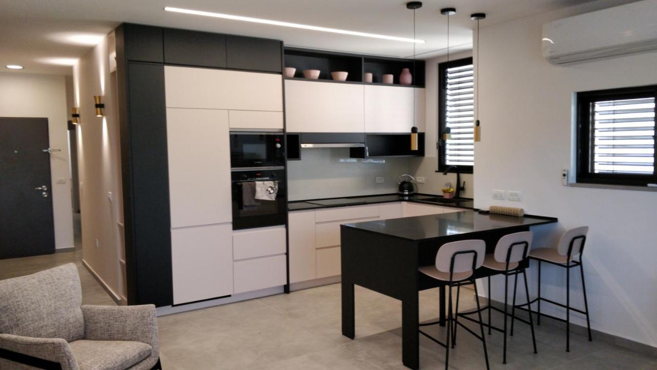 Апартаменты Hovevei Tsion 41 Тель-Авив Экстерьер фото